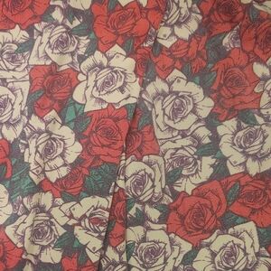 LuLaRoe Floral Leggings - Red and White Roses
